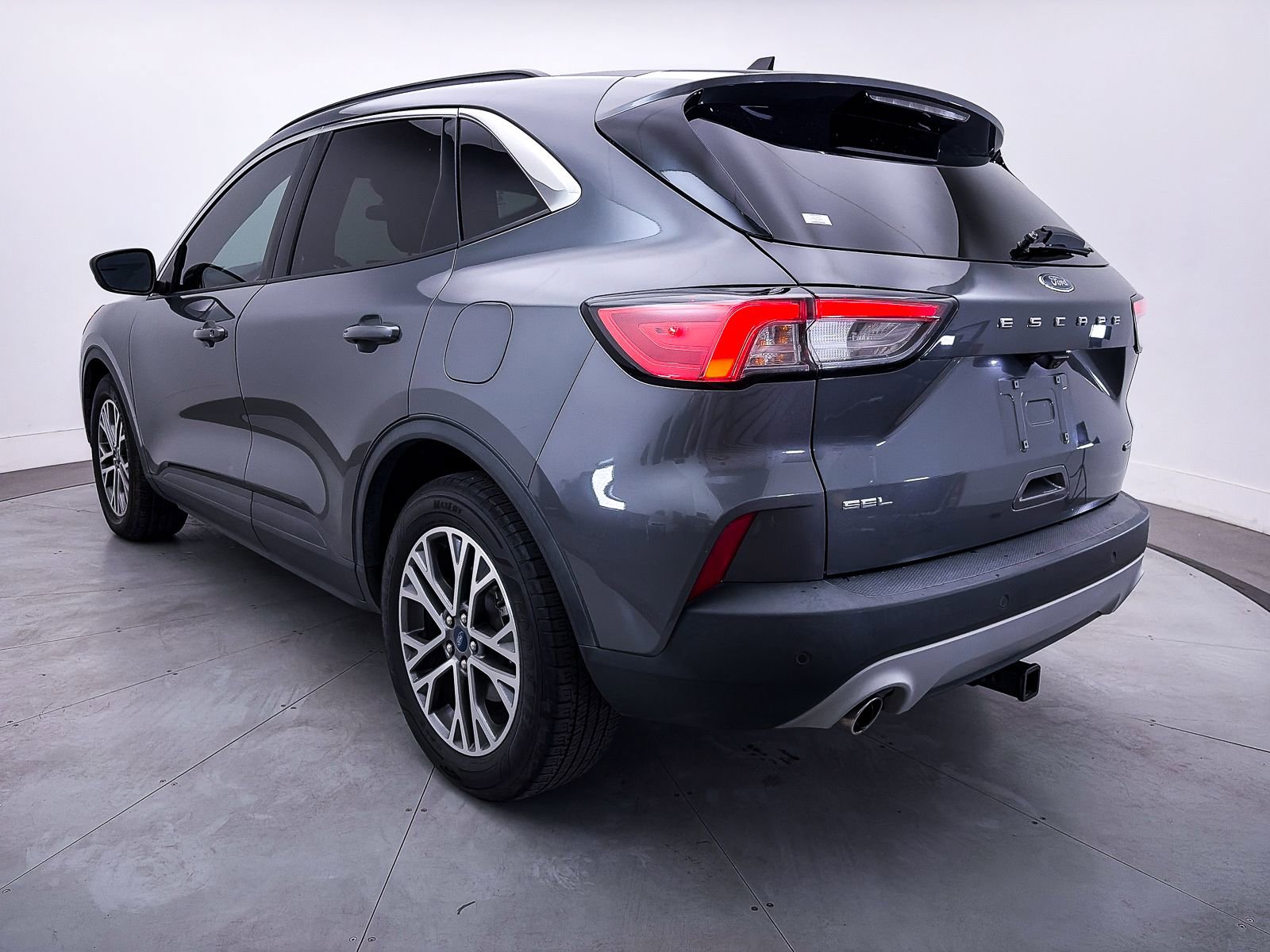 Used 2021 Ford Escape SEL image 8