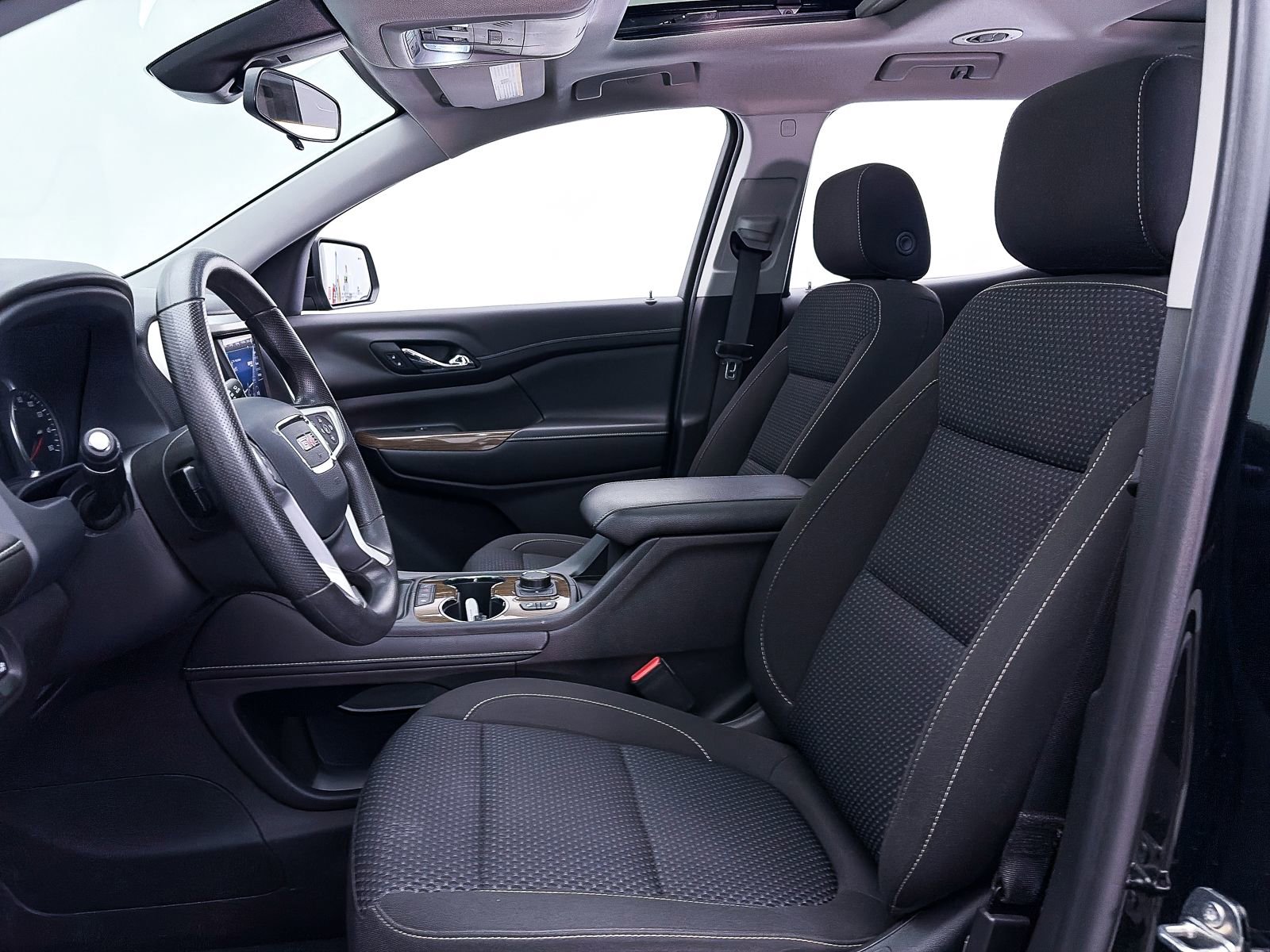 Used 2022 GMC Acadia SLE w/ Driver Convenience Package FWD image 20