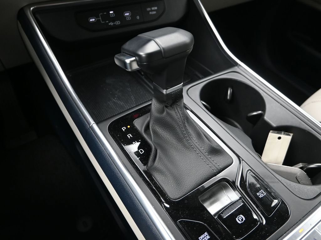 New 2025 Kia Carnival SX w/ SX Dark Edition Package image 23