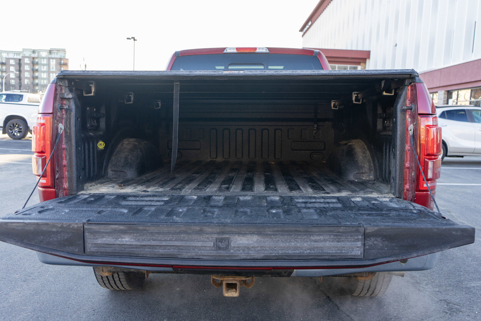 Used 2015 Ford F150 Lariat w/ Equipment Group 502A Luxury image 9