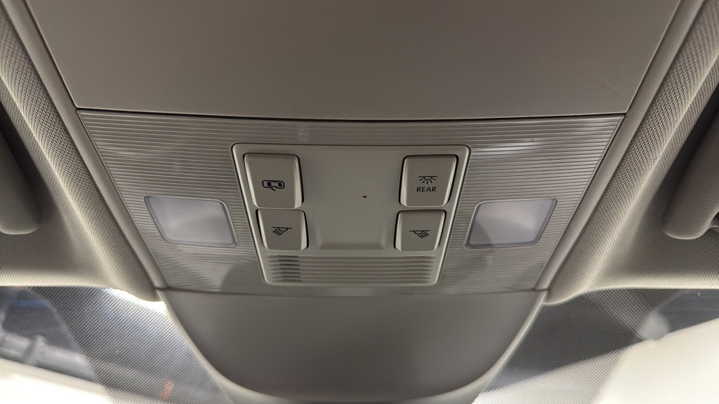 Used 2023 Volkswagen Taos SE image 30