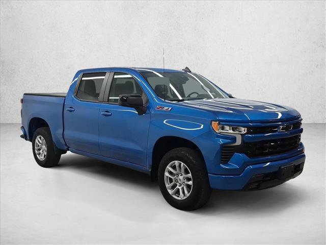 Used 2023 Chevrolet Silverado 1500 RST w/ Z71 Off-Road Package AWD/4WD image 3
