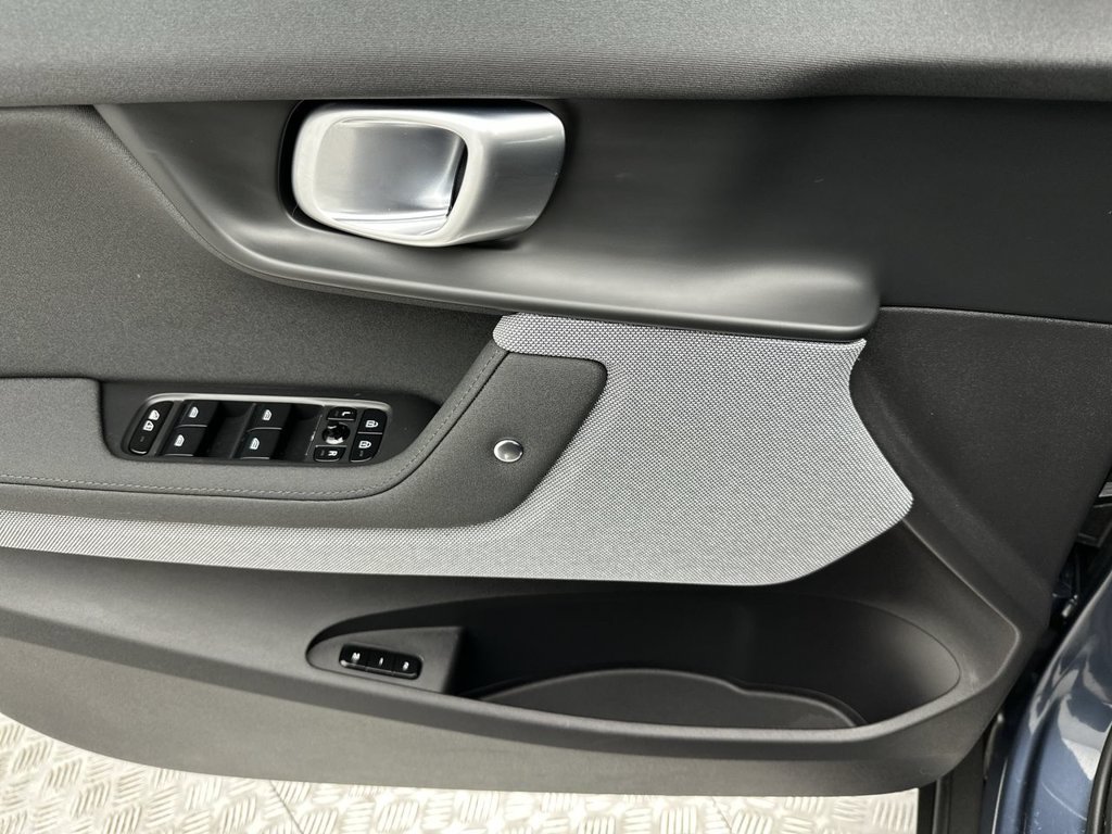 Used 2024 Polestar Polestar 2 AWD/4WD image 13