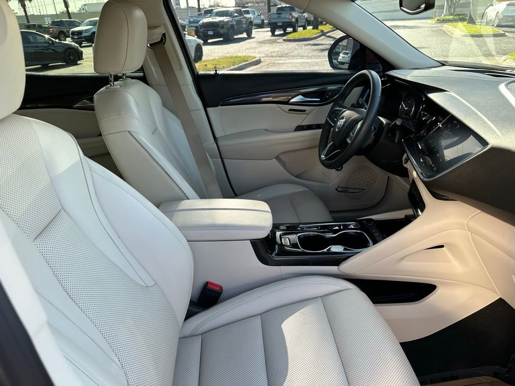 Used 2022 Buick Envision Essence w/ Technology Package I FWD image 22