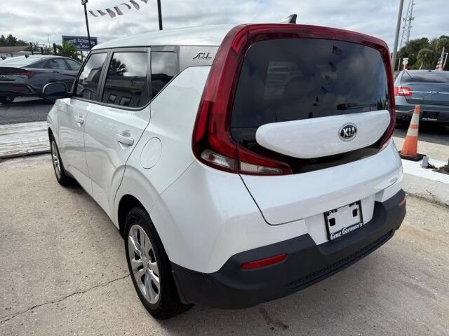 Used 2021 Kia Soul LX FWD image 5