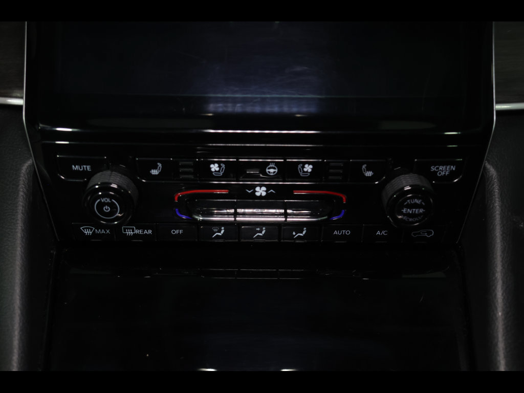 Certified 2023 Jeep Grand Cherokee L Limited w/ Luxury Tech Group II AWD/4WD image 31
