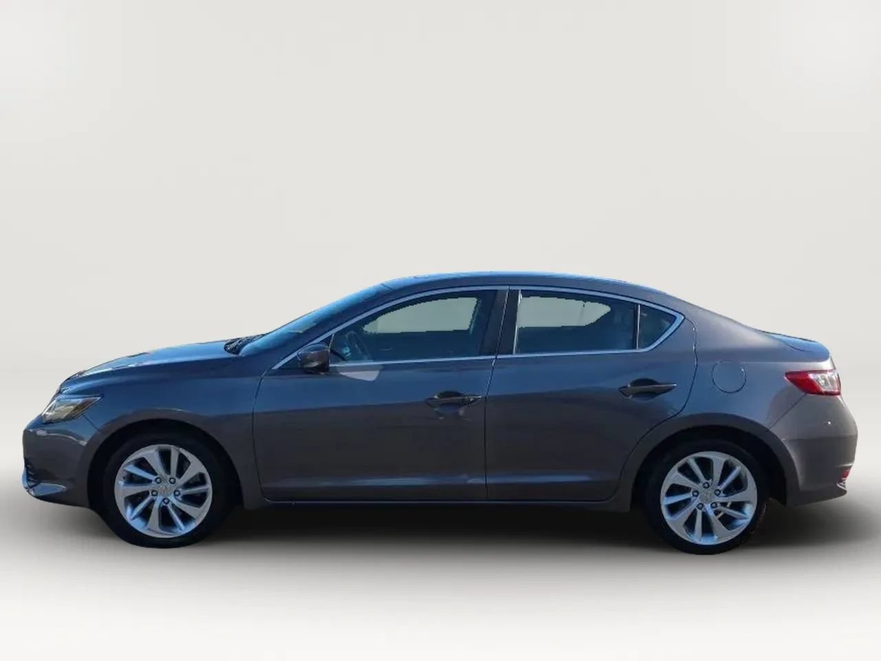 Used 2018 Acura ILX w/ Technology Plus Package FWD image 4