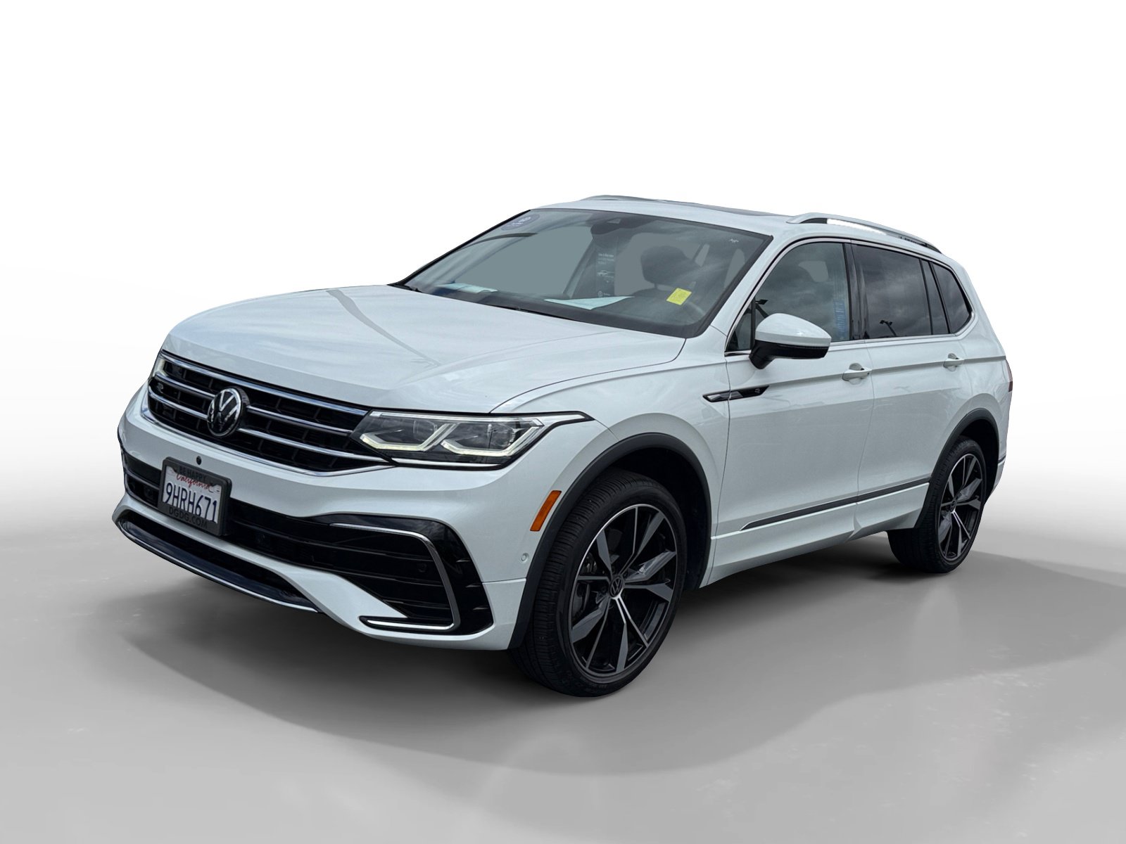 Certified 2023 Volkswagen Tiguan SEL R-Line AWD/4WD image 1