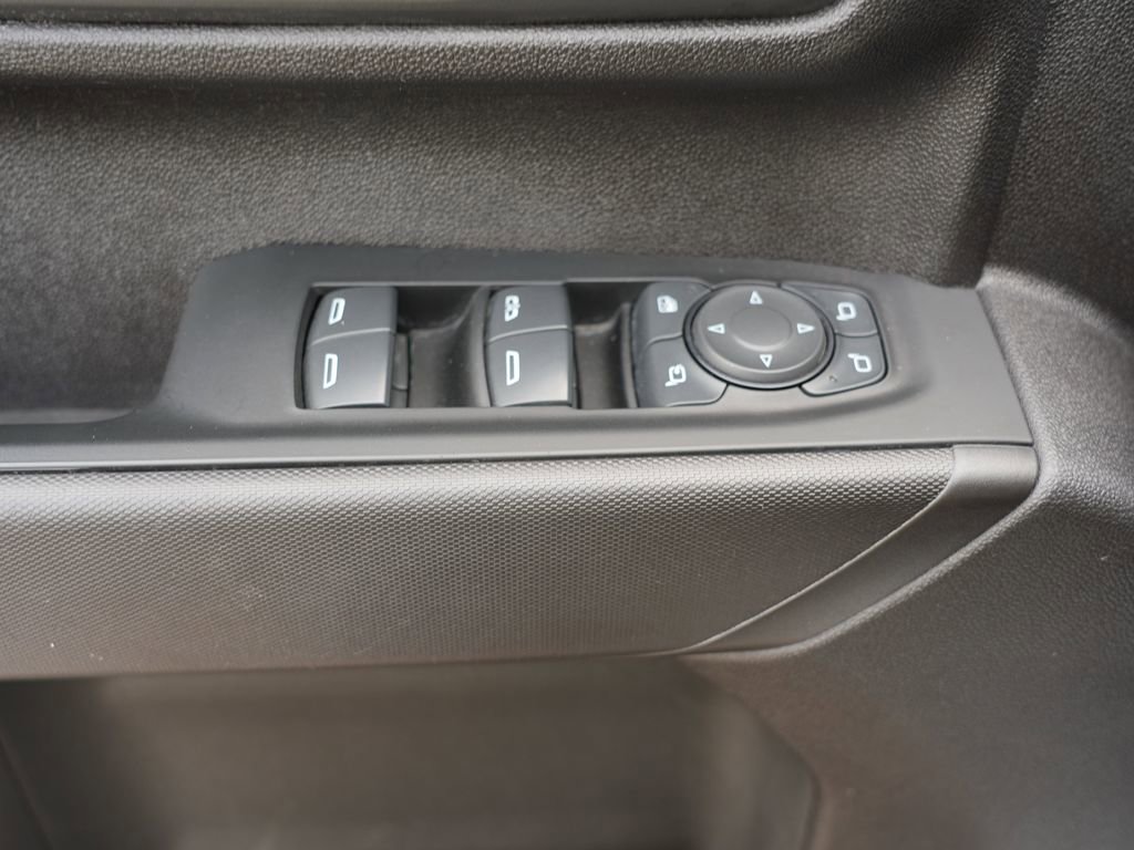 Used 2024 GMC Sierra 3500 Pro AWD/4WD image 17