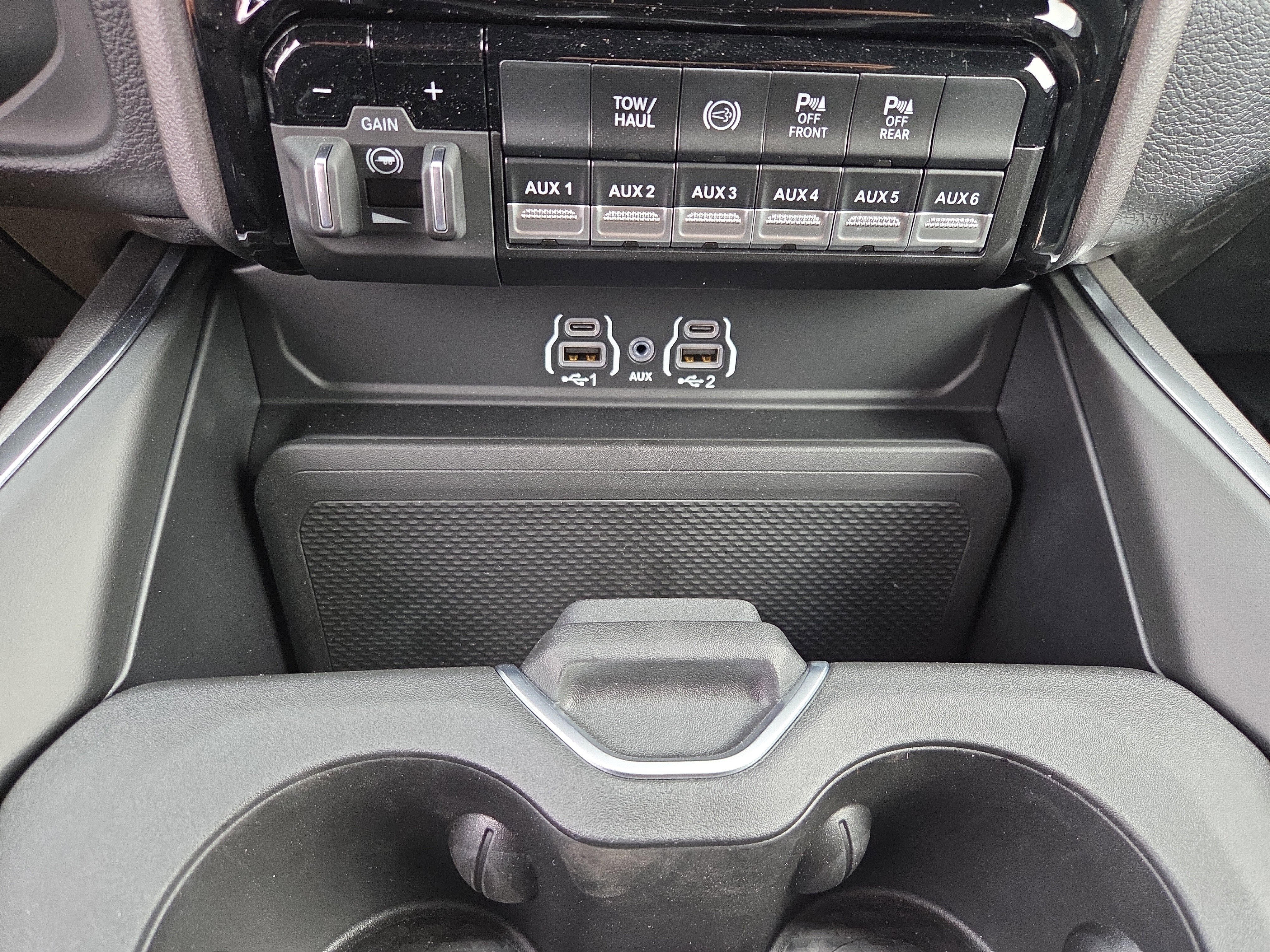 New 2026 RAM 3500 Big Horn image 12