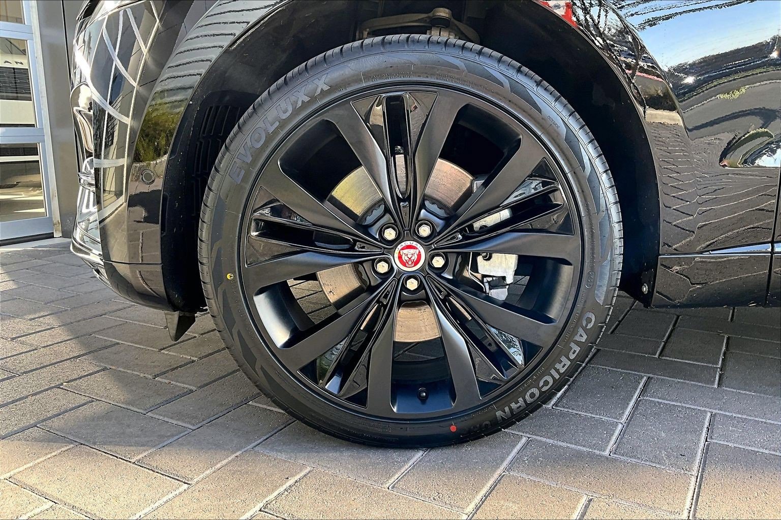 Used 2021 Jaguar F-PACE S image 9