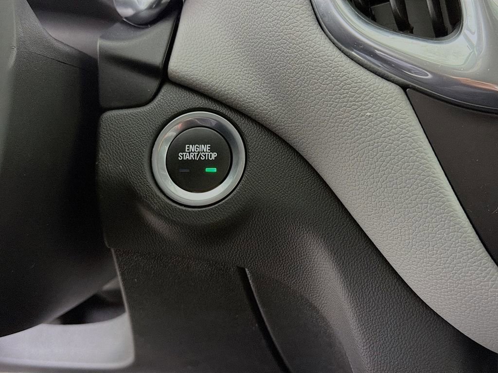 Used 2020 Chevrolet Equinox LS w/ LS Convenience Package image 34
