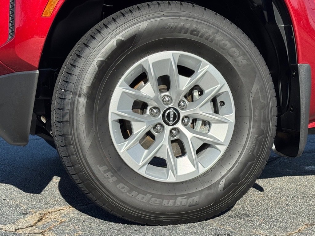 Certified 2024 Nissan Frontier SV image 9