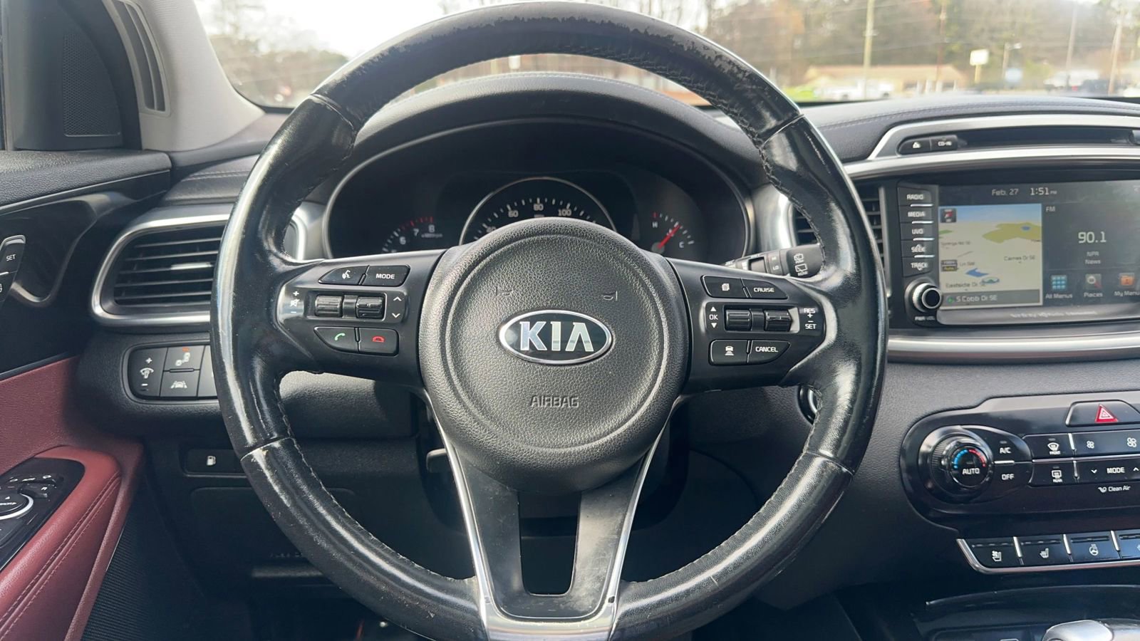 Used 2017 Kia Sorento SX image 16