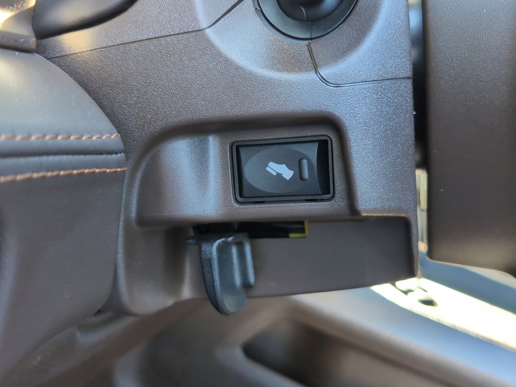 New 2025 RAM 2500 Limited image 19