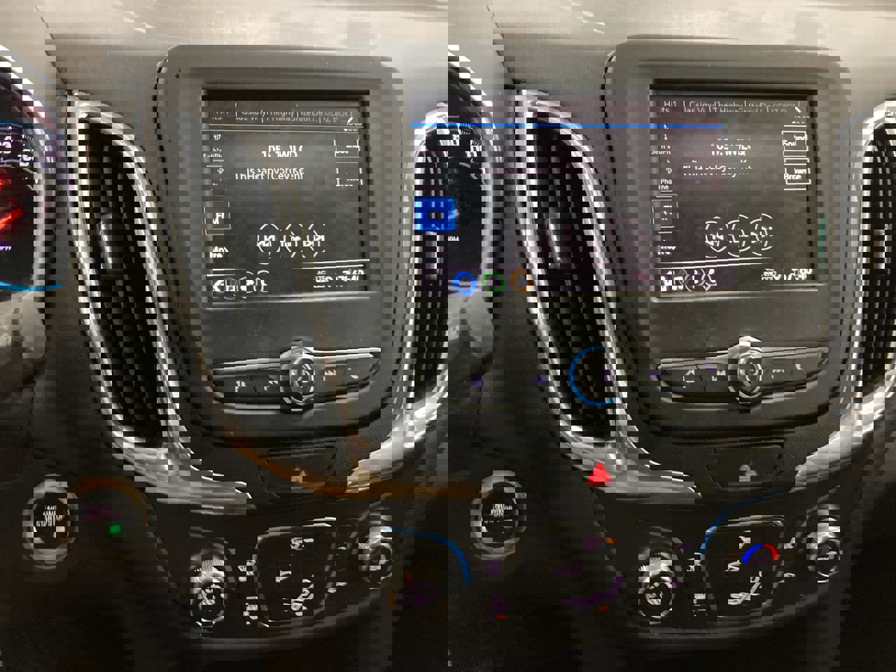 Used 2021 Chevrolet Equinox LT image 12