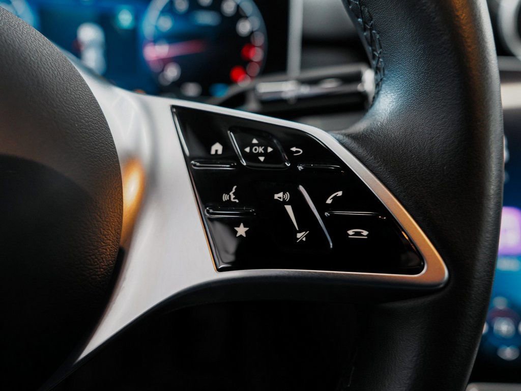 Used 2025 Mercedes-Benz C 300 4MATIC Sedan image 25