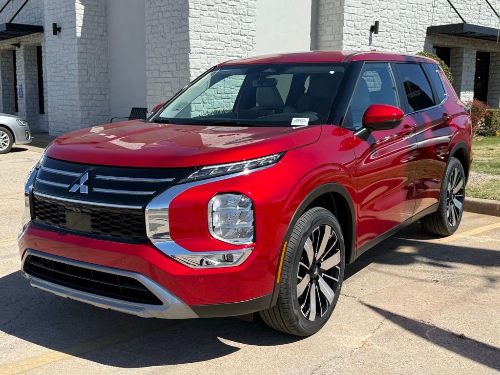 New 2026 Mitsubishi Outlander SE image 5