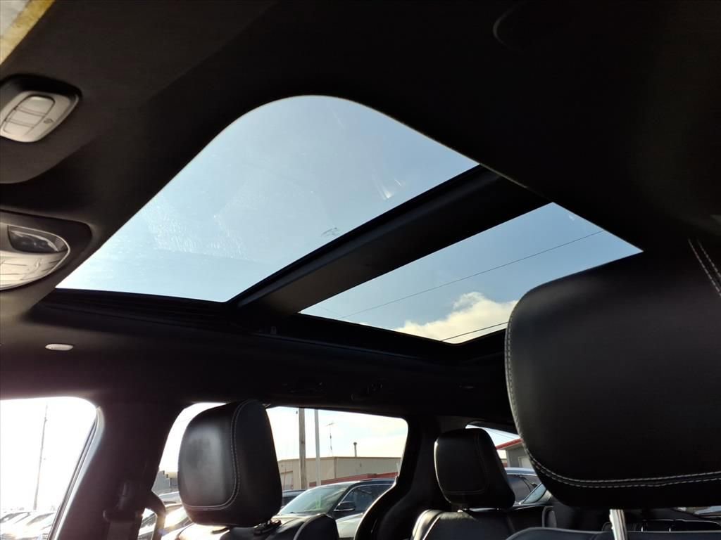 Used 2024 Chrysler Pacifica Premium image 9