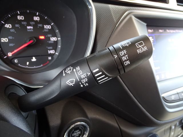 Used 2023 Chevrolet TrailBlazer LT FWD image 19