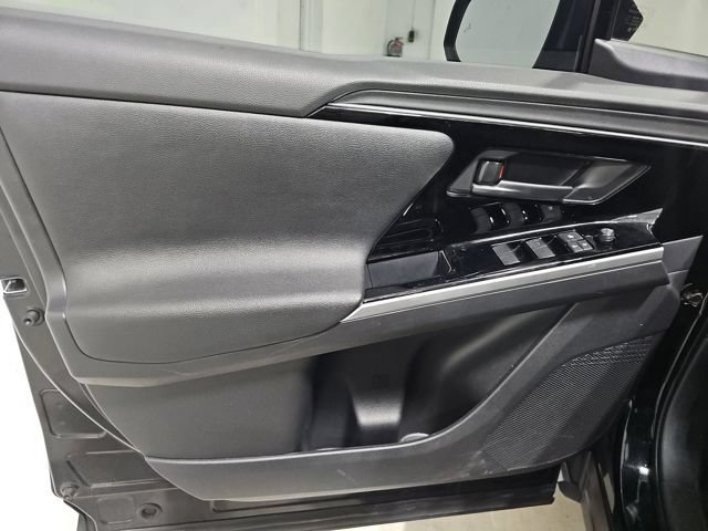Used 2024 Toyota bZ4X AWD w/ Weather Package image 8