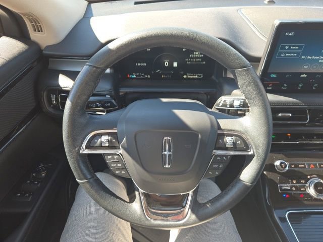 Certified 2022 Lincoln Nautilus AWD w/ Premium Package image 32