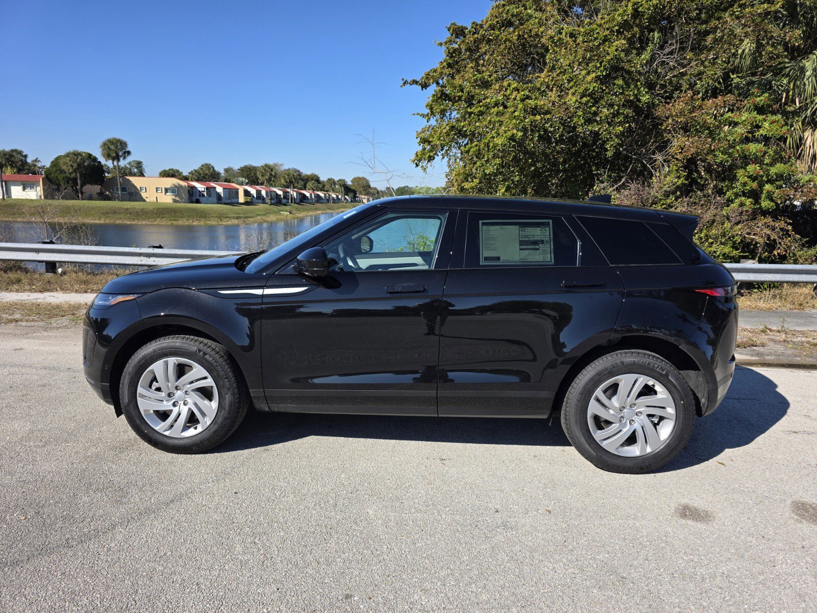 New 2026 Land Rover Range Rover Evoque S image 7