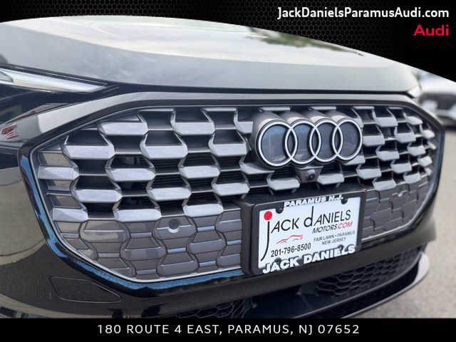 Used 2025 Audi Q5 Premium w/ Convenience Package AWD/4WD image 10