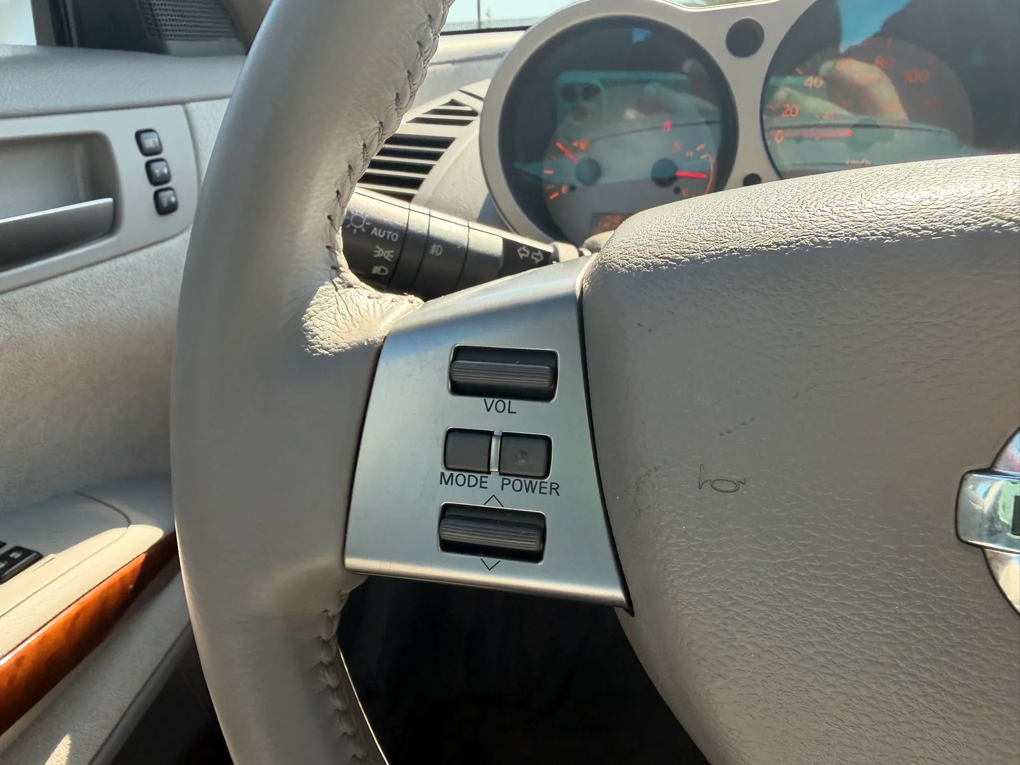 Used 2004 Nissan Maxima 3.5 SL w/ Driver Preferred Pkg FWD image 19