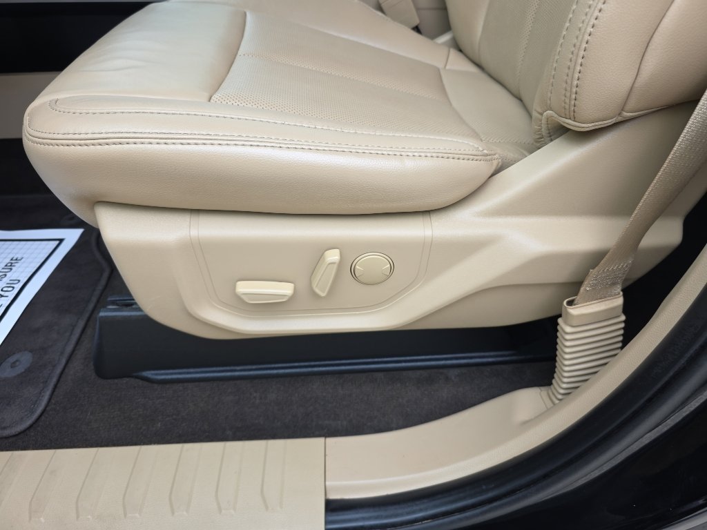 Used 2019 Ford F150 Lariat w/ Equipment Group 502A Luxury image 14