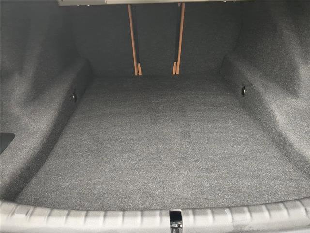 Used 2023 BMW 530i xDrive w/ Premium Package image 6