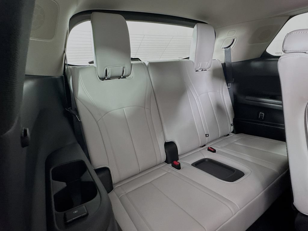 Certified 2026 INFINITI QX60 Luxe w/ Cargo Package AWD/4WD image 36