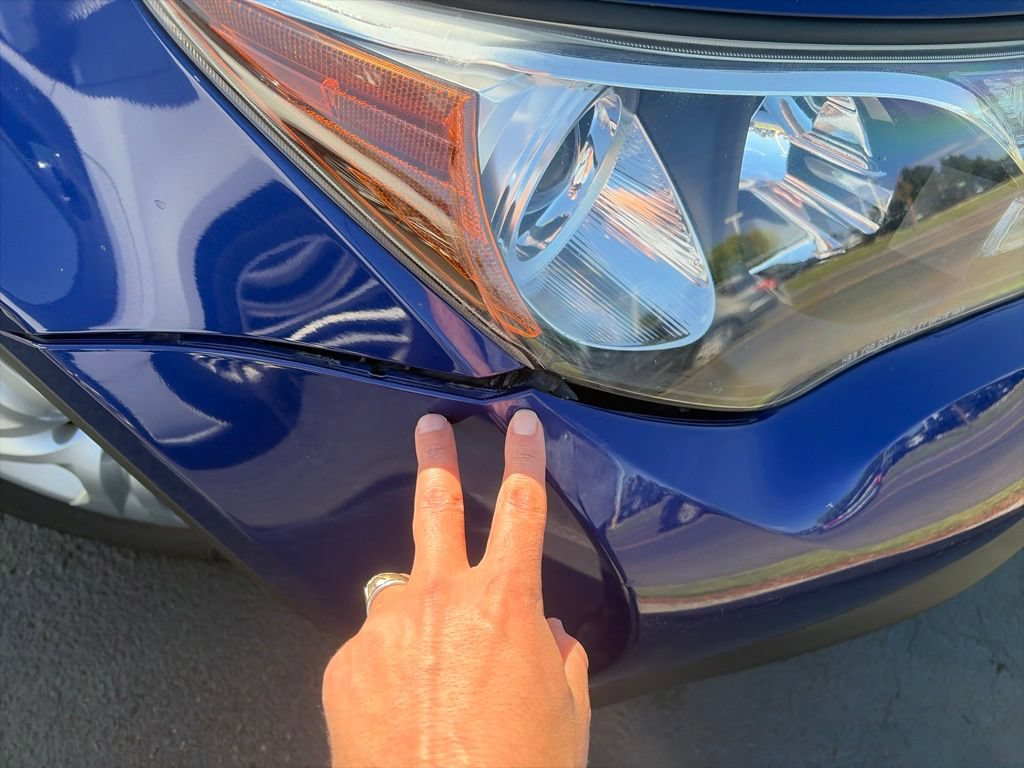 Used 2015 Toyota RAV4 LE AWD/4WD image 6