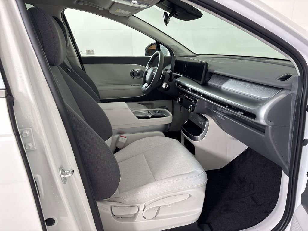 New 2026 Hyundai Ioniq 9 S RWD image 13