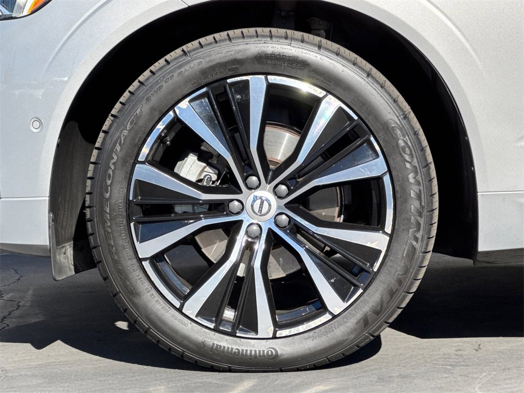 Certified 2023 Volvo XC60 B5 Plus image 25