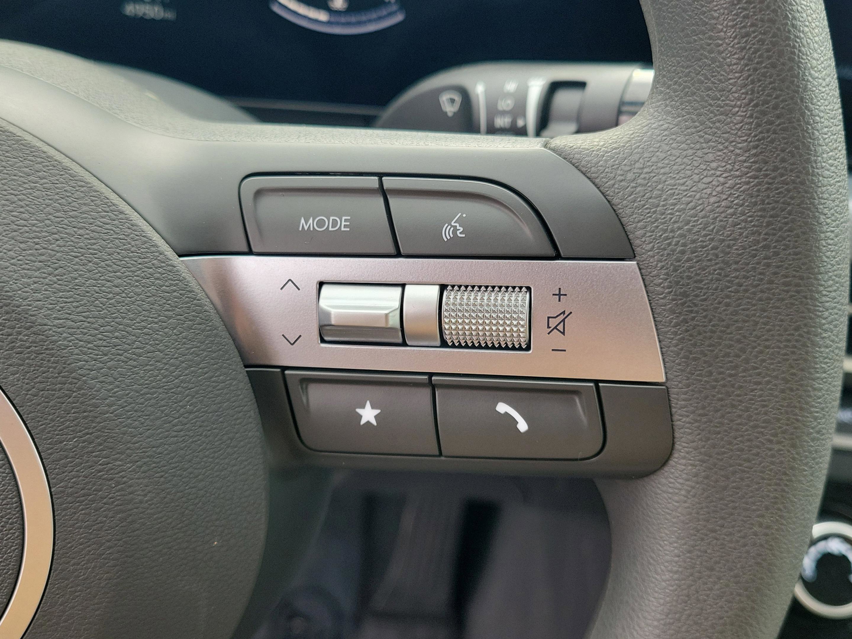 Used 2025 Hyundai Sonata SE image 21