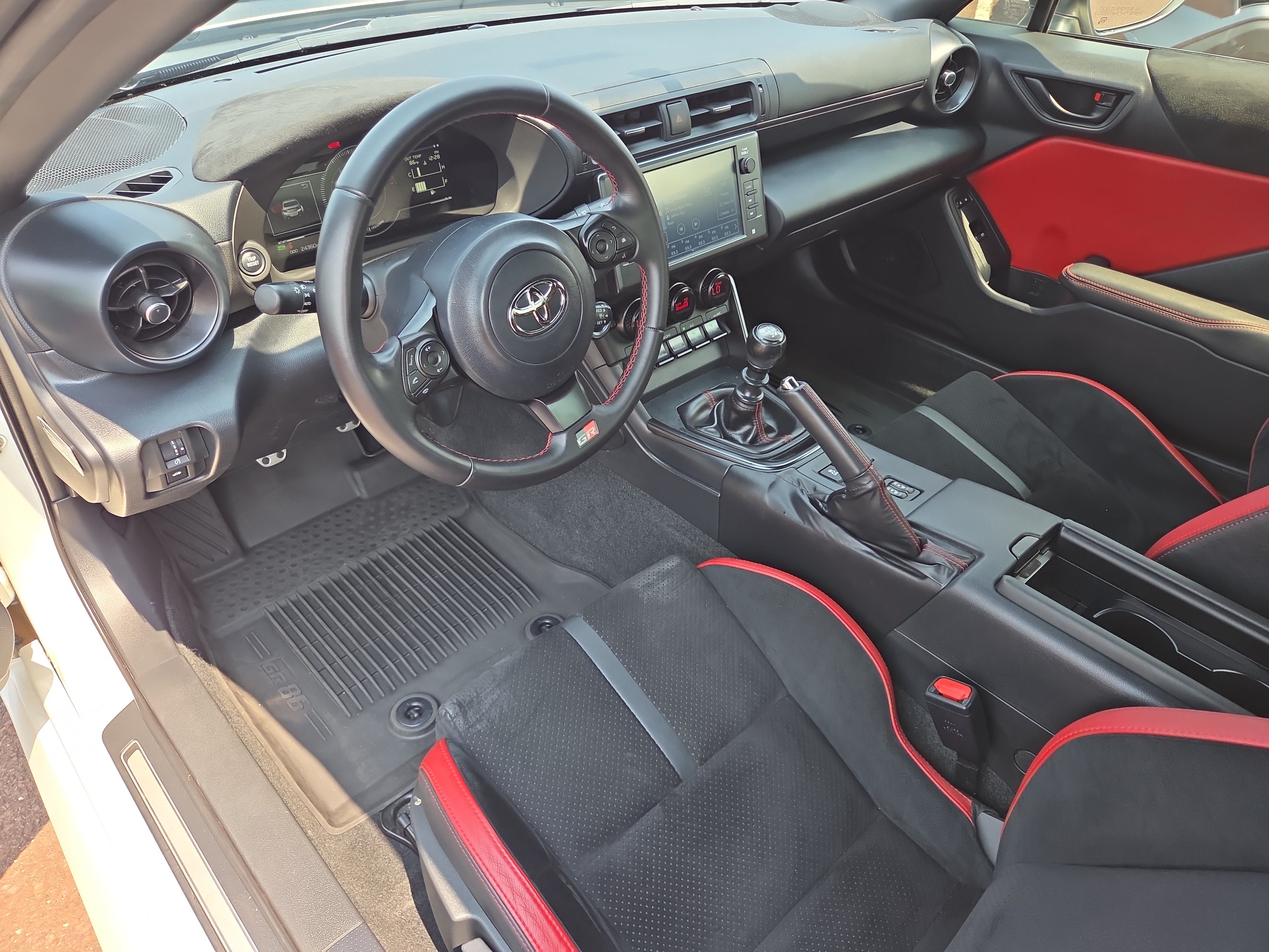 Certified 2024 Toyota GR86 TRUENO Edition RWD image 15