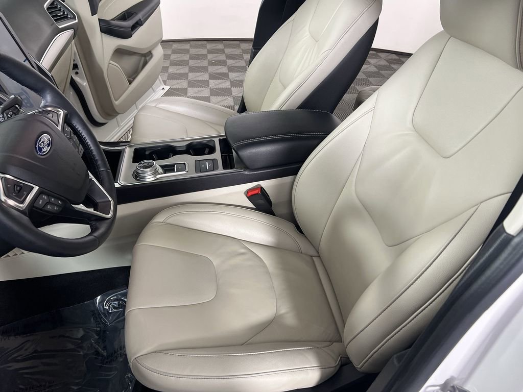 Used 2022 Ford Edge Titanium image 20