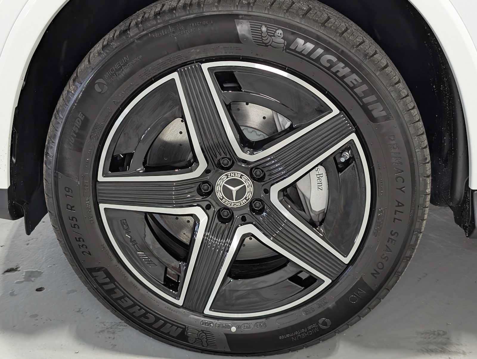 New 2026 Mercedes-Benz GLC 300 4MATIC image 3