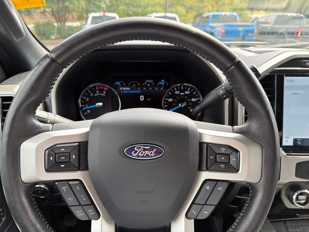 Used 2022 Ford F350 Lariat w/ Black Appearance Package AWD/4WD image 9