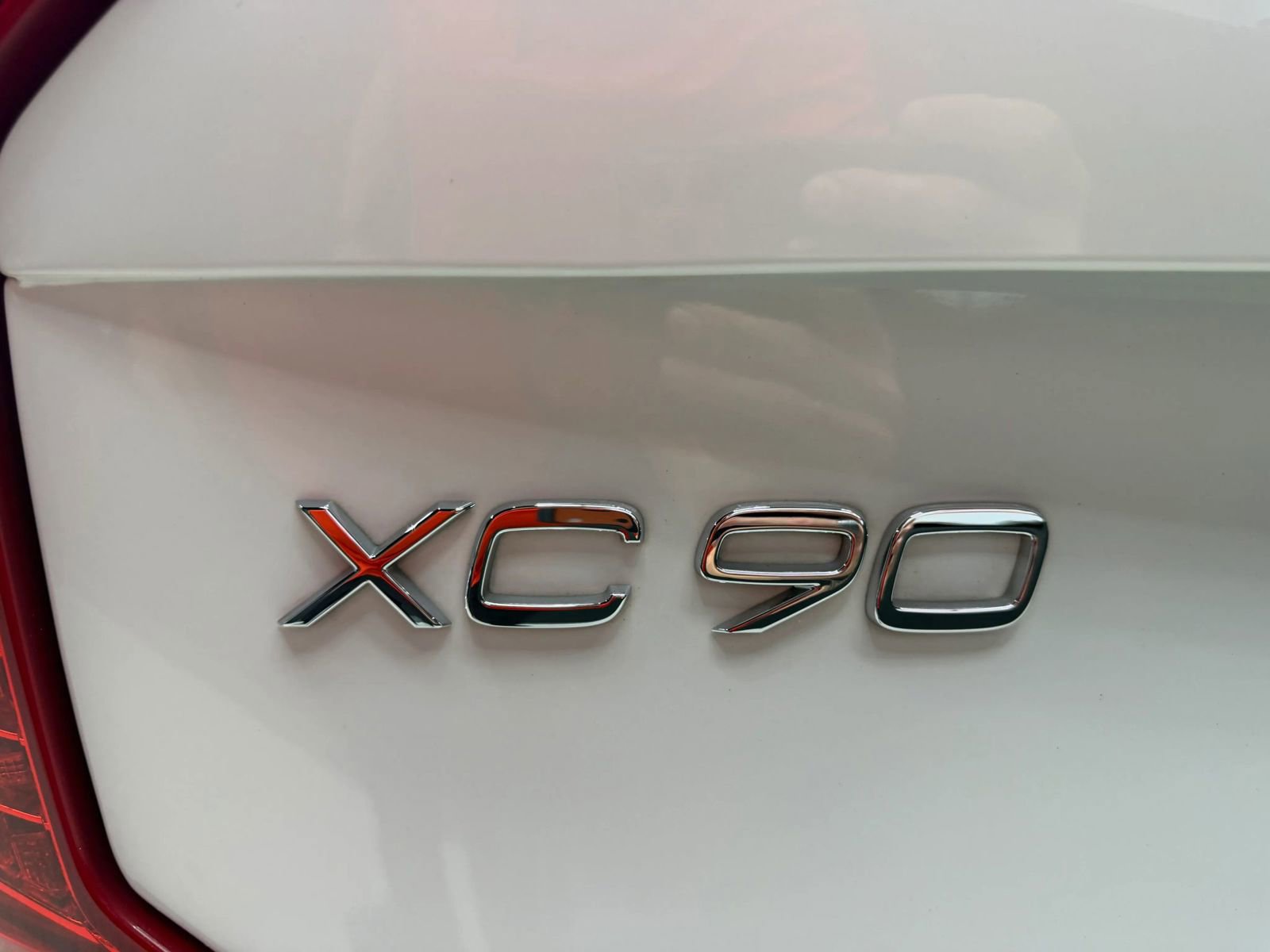 Used 2024 Volvo XC90 B5 Core AWD/4WD image 16