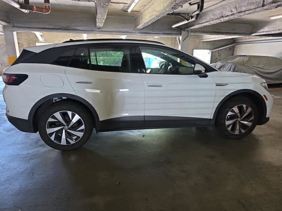 Used 2023 Volkswagen ID.4 Pro AWD/4WD image 6