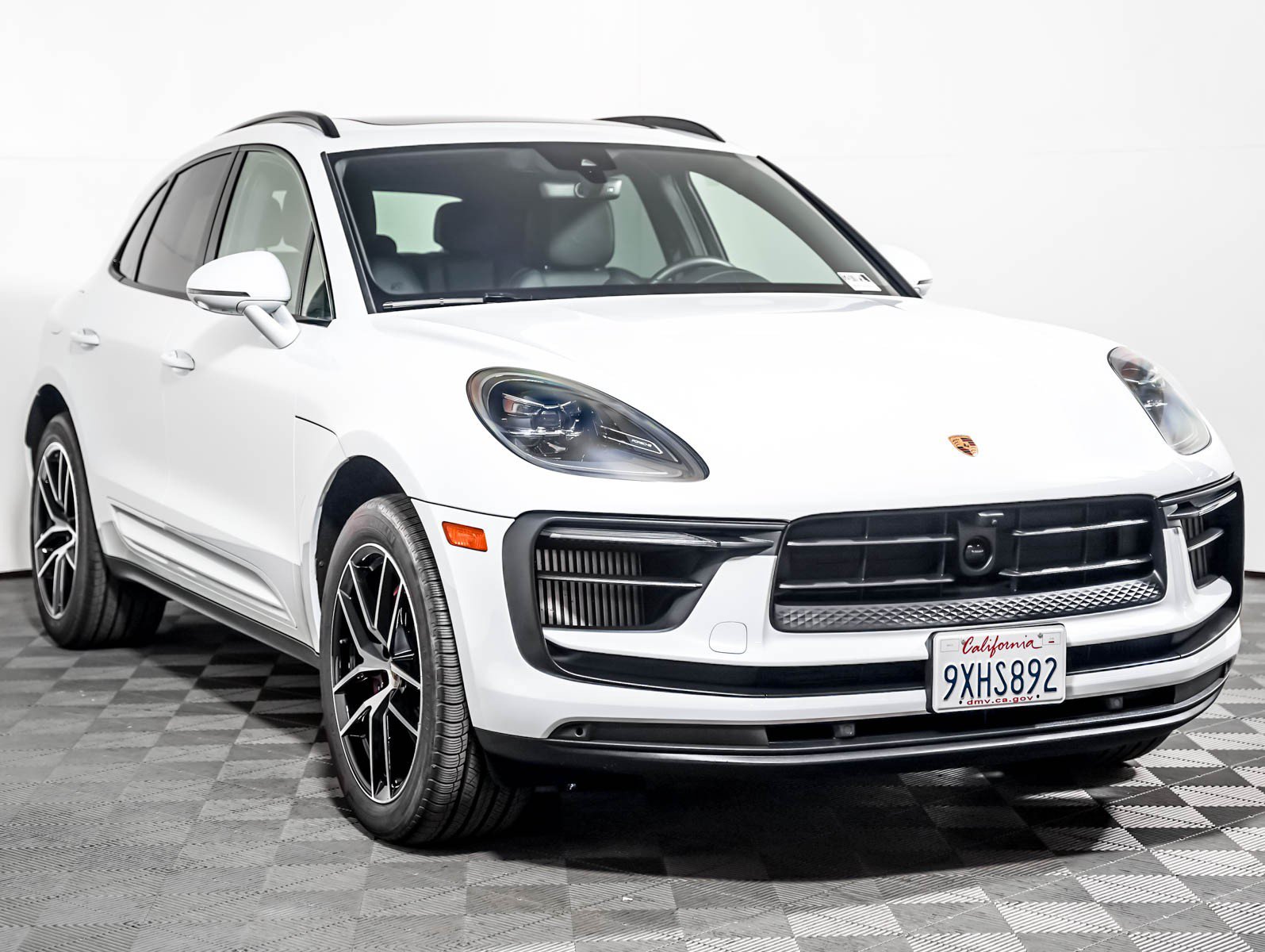 Used 2026 Porsche Macan S AWD/4WD image 8