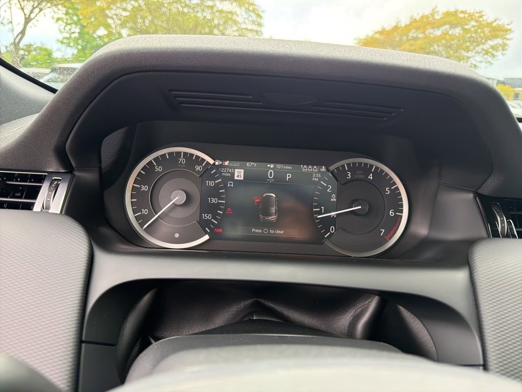 Used 2023 Land Rover Discovery Sport SE R-Dynamic image 21