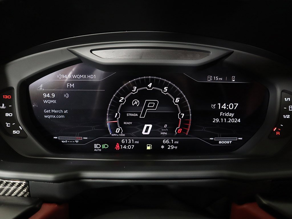 Used 2022 Lamborghini Urus image 44