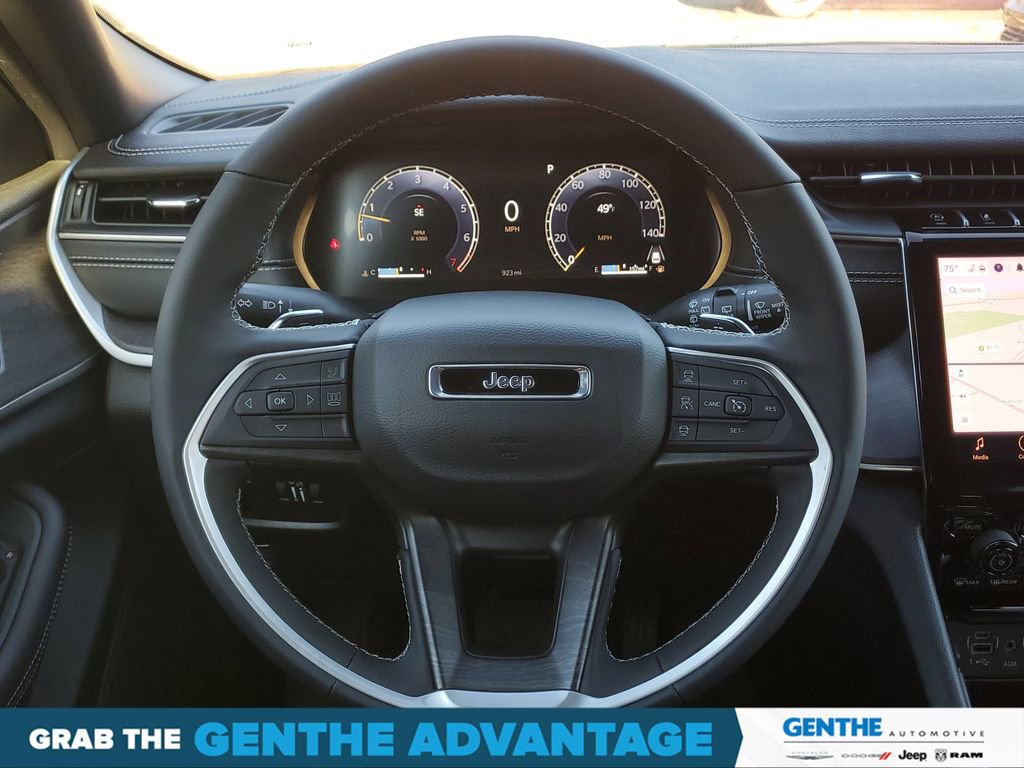 Certified 2024 Jeep Grand Cherokee Limited image 27