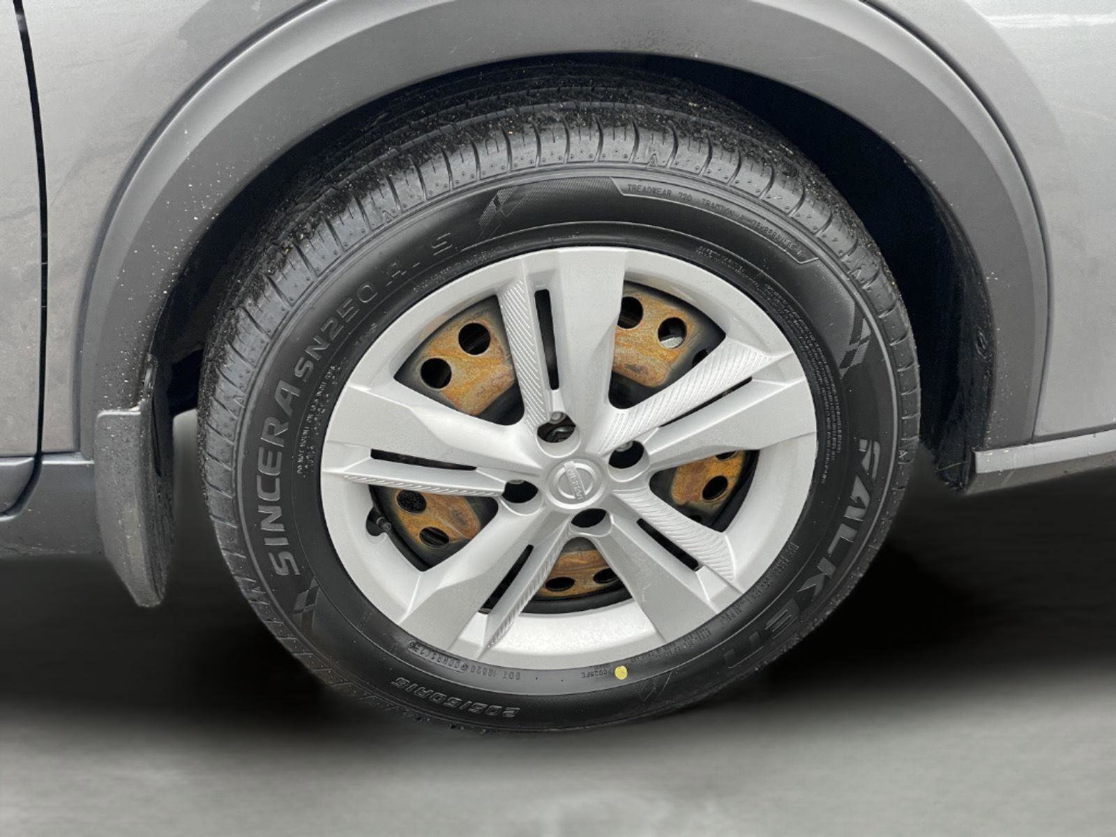 Used 2023 Nissan Kicks S image 10