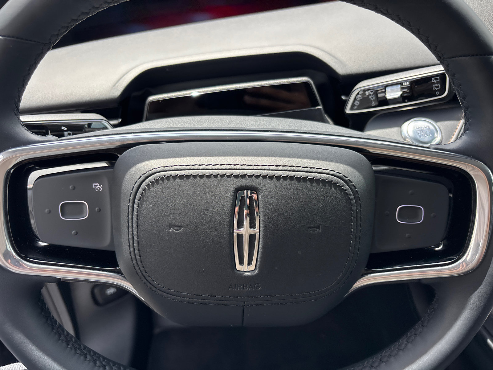 New 2026 Lincoln Nautilus Premier AWD/4WD image 16