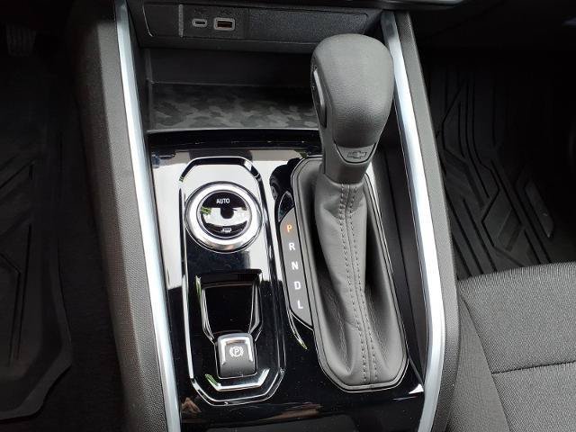Used 2024 Chevrolet Colorado W/T AWD/4WD image 22