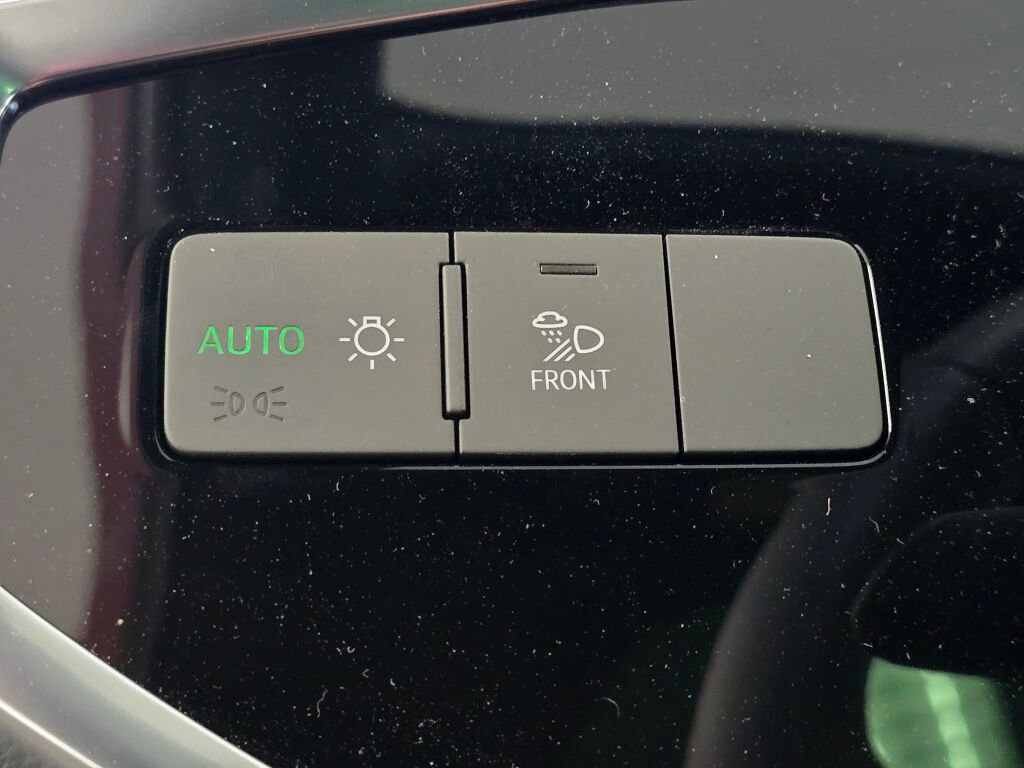 New 2025 Audi Q3 2.0T Premium image 24